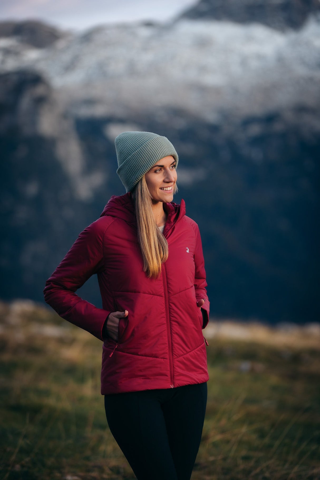 Elevate Insulated Jacket - Ruby