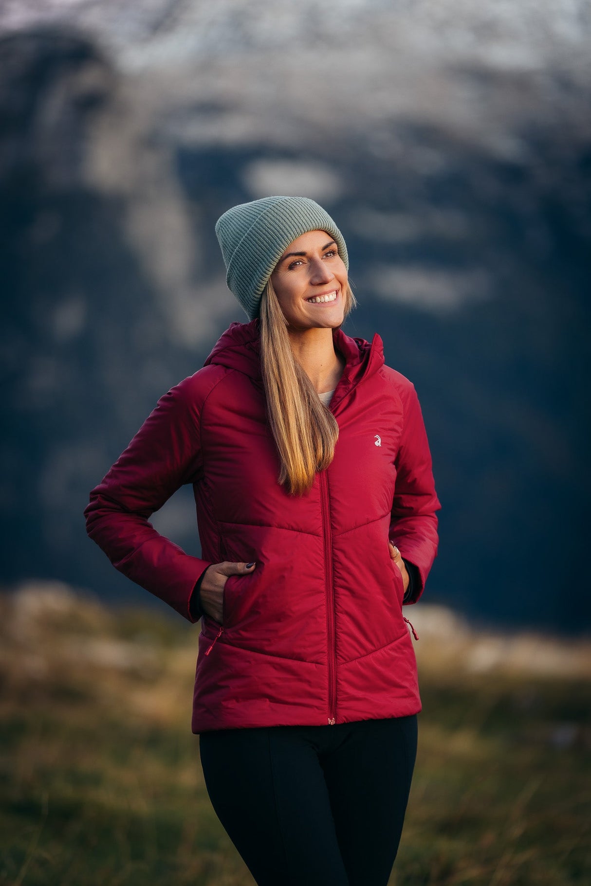 Elevate Insulated Jacket - Ruby
