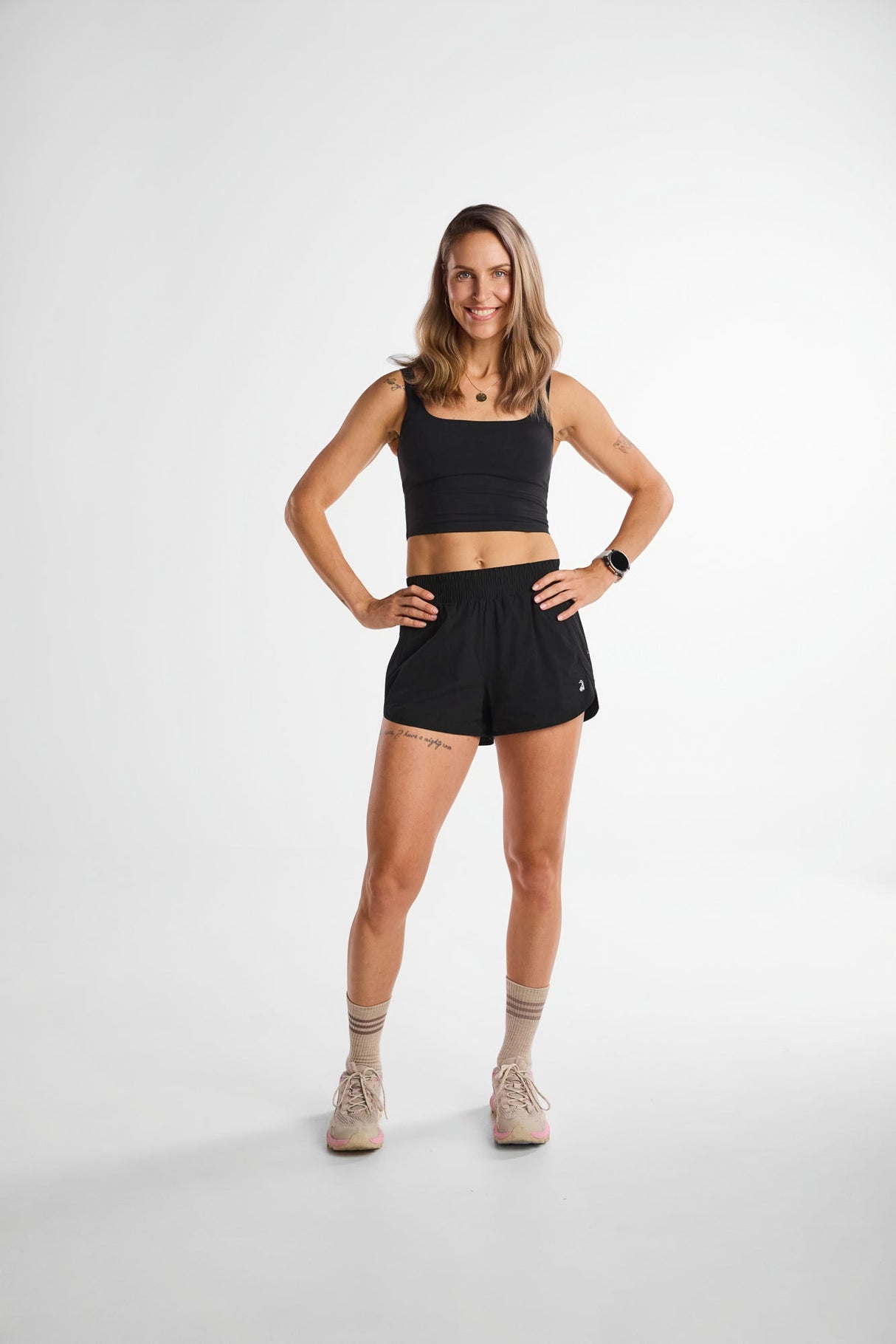Sierra Crop Top Blackout