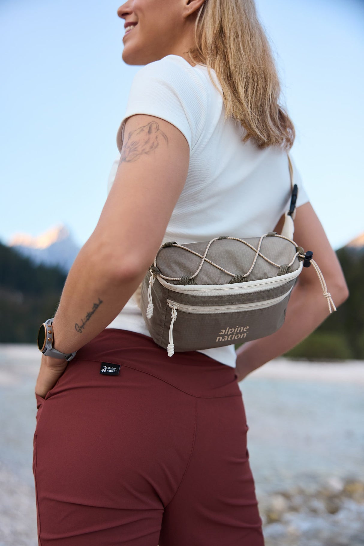 Venture Hip Pack Sandstone