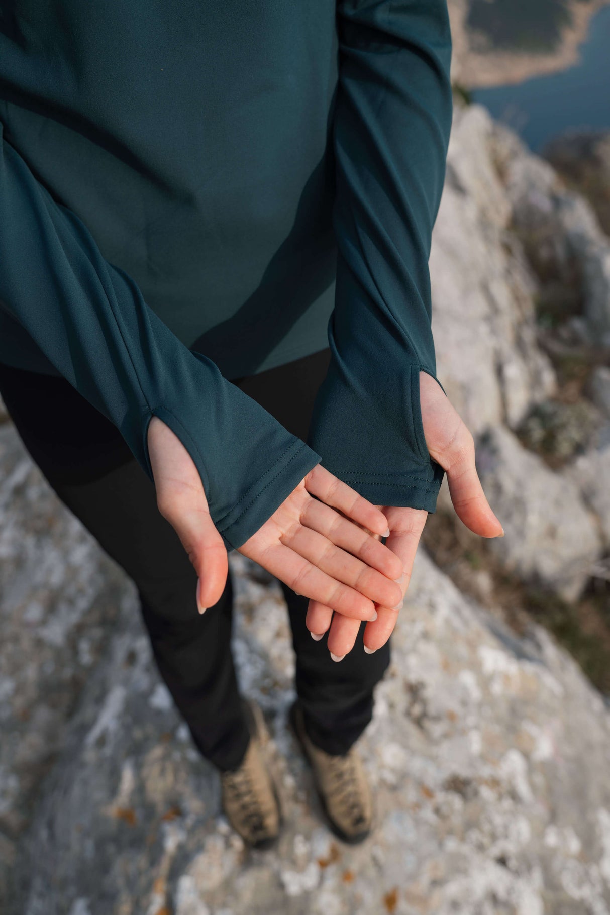 Momentum Sweater Deep Forest