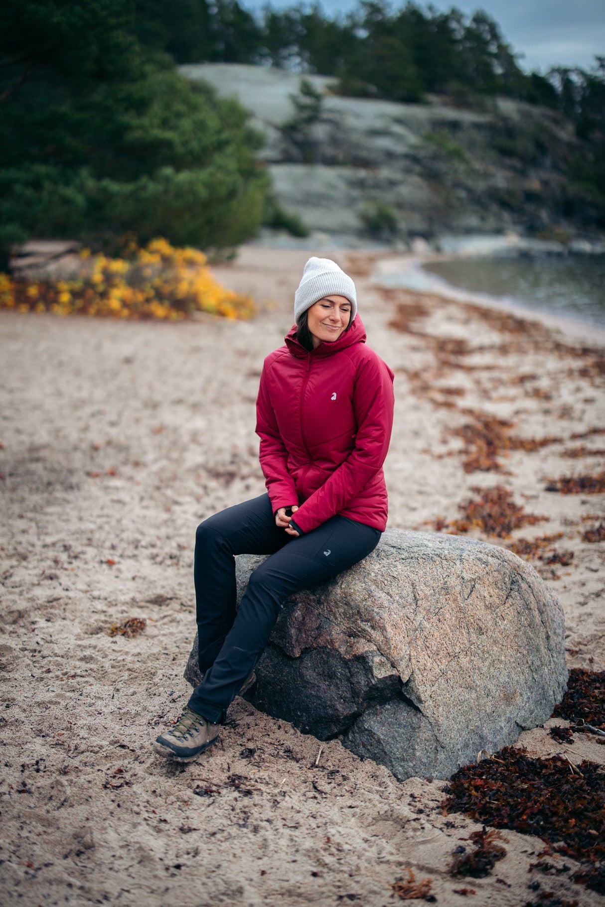 Elevate Insulated Jacket - Ruby