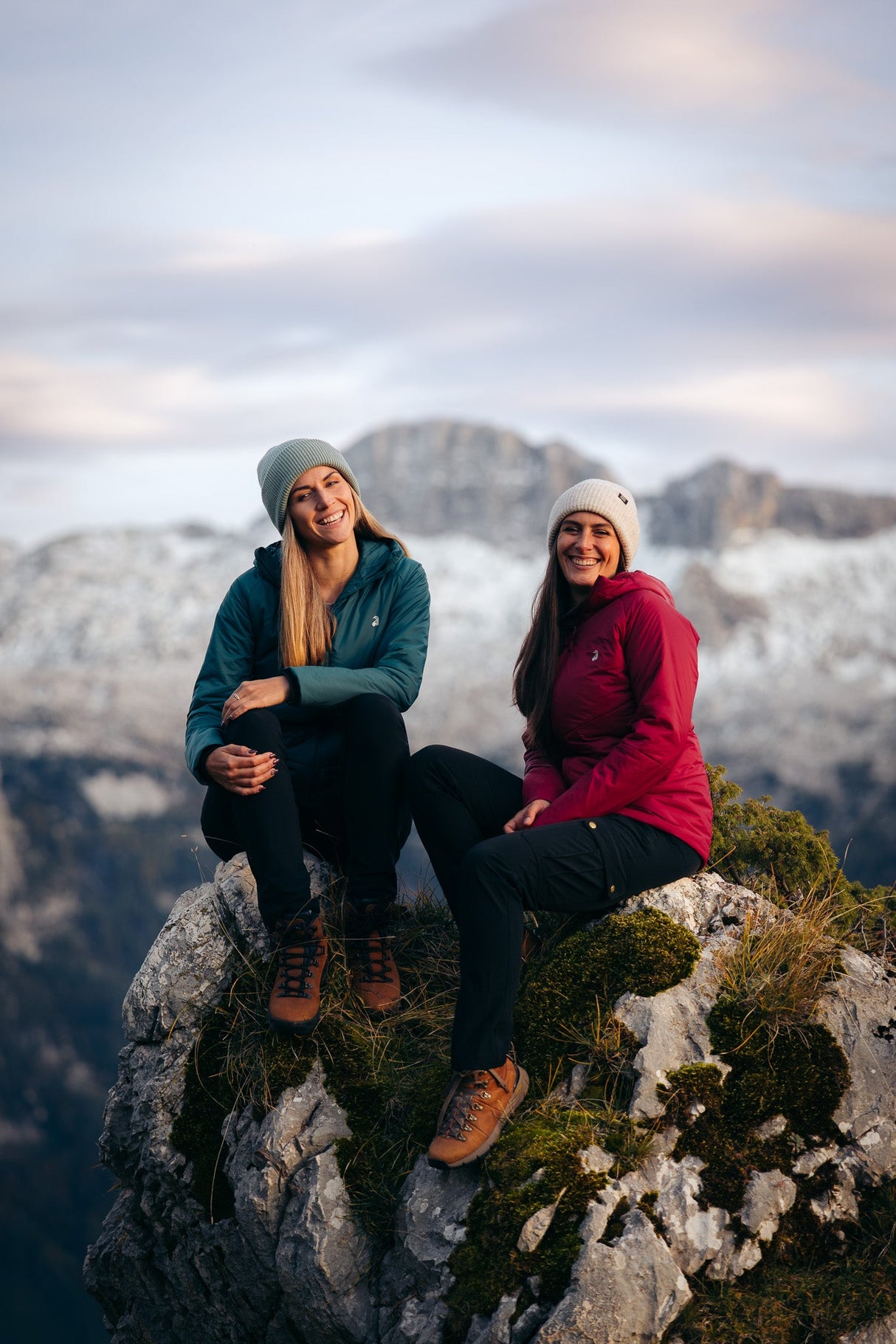 Elevate Insulated Jacket - Ruby