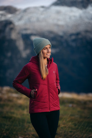 Elevate Insulated Jacket - Ruby