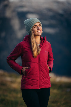 Elevate Insulated Jacket - Ruby