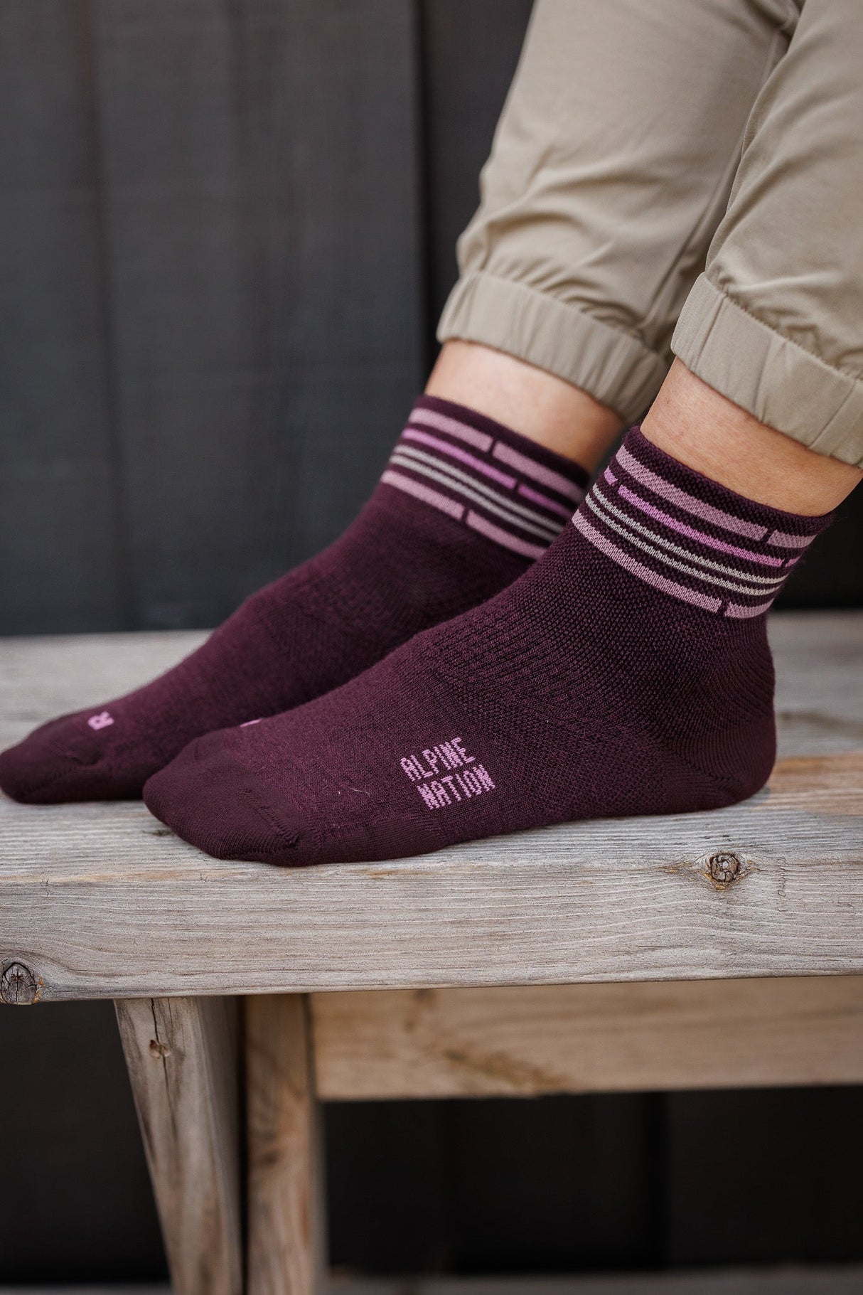 Seceda Light Merino Mid Crew Socks Garnet