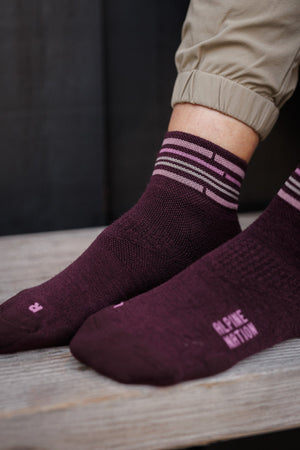 Seceda Light Merino Mid Crew Socks Garnet