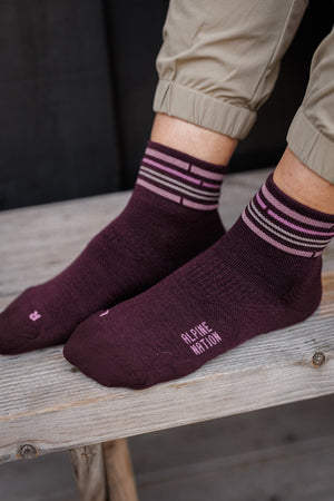 Seceda Light Merino Mid Crew Socks Garnet