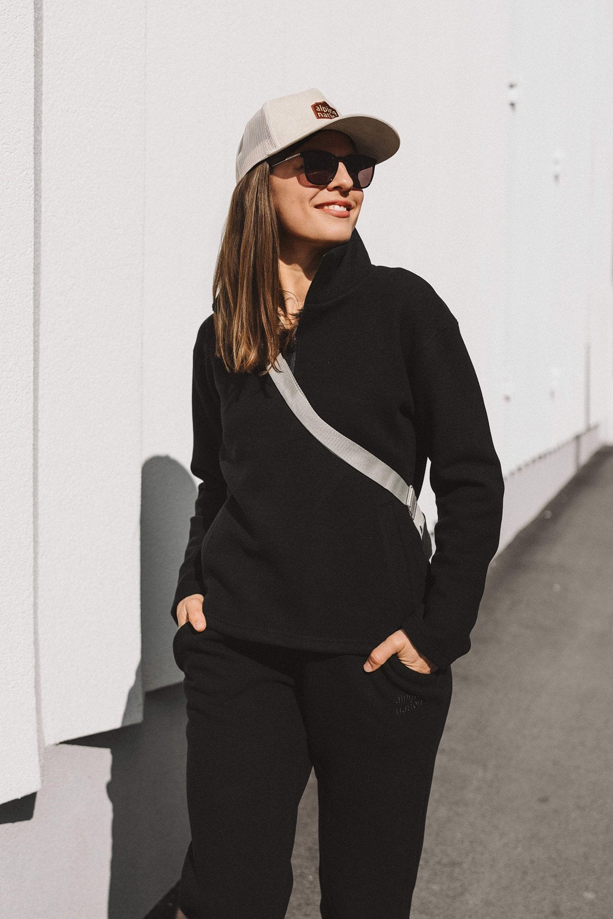 Apres Sweater - Blackout