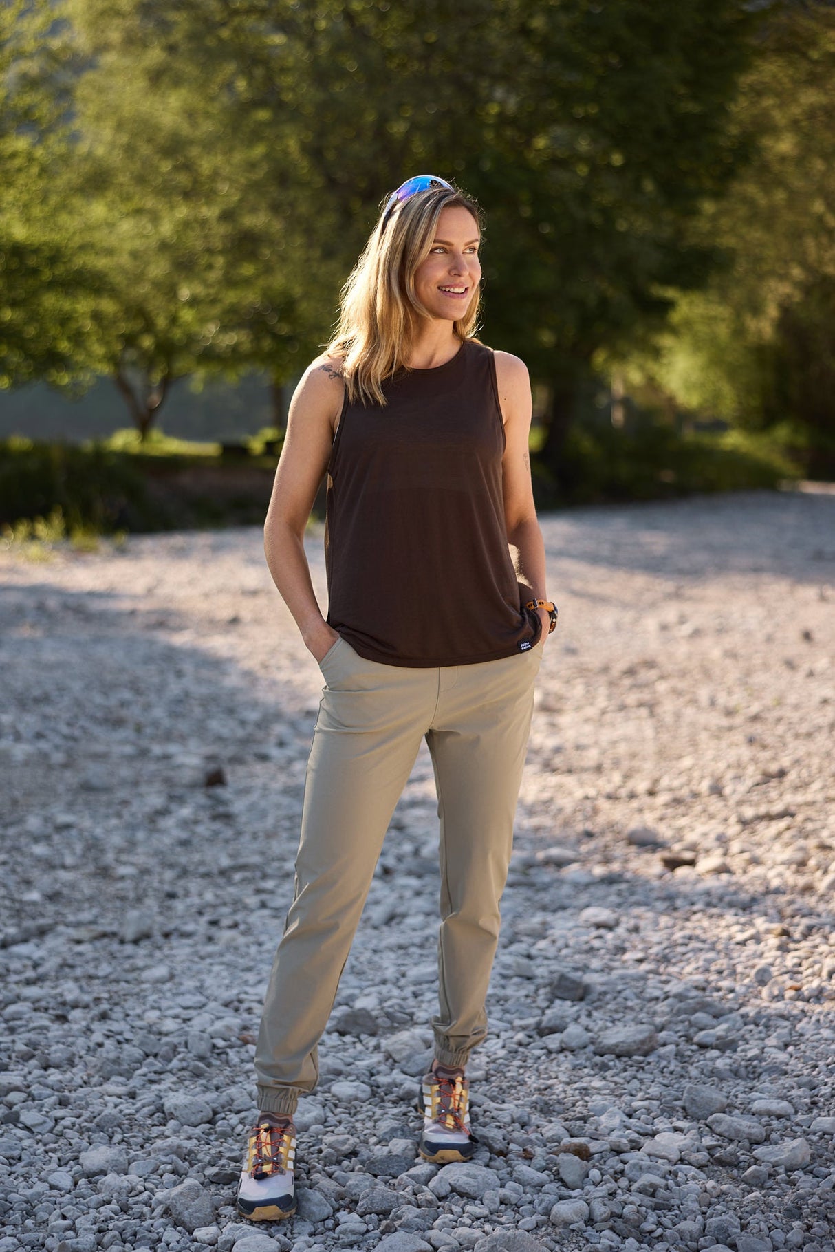 Vagabond Open Back Tank Top - Espresso