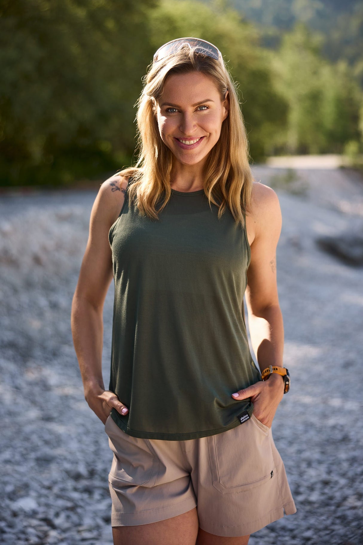 Vagabond Open Back Tank Top - Forest Green