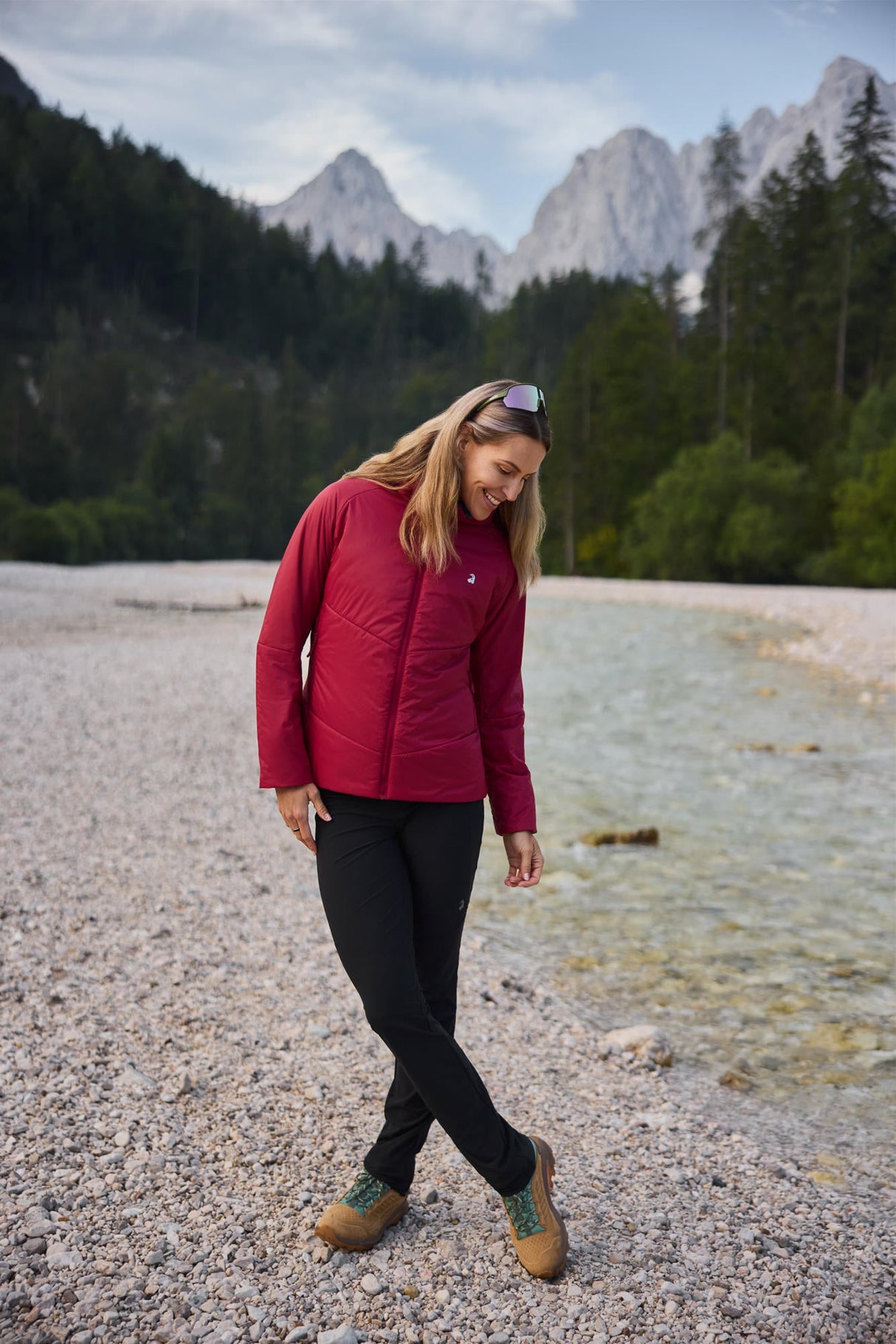 Elevate Insulated Jacket - Ruby