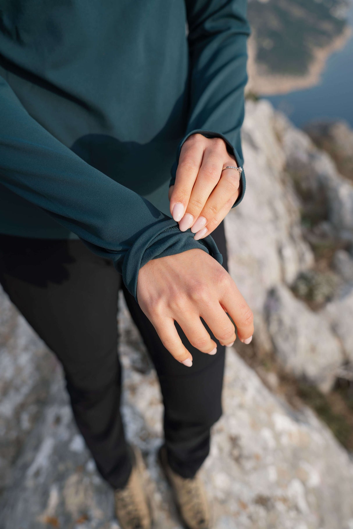 Momentum Sweater Deep Forest